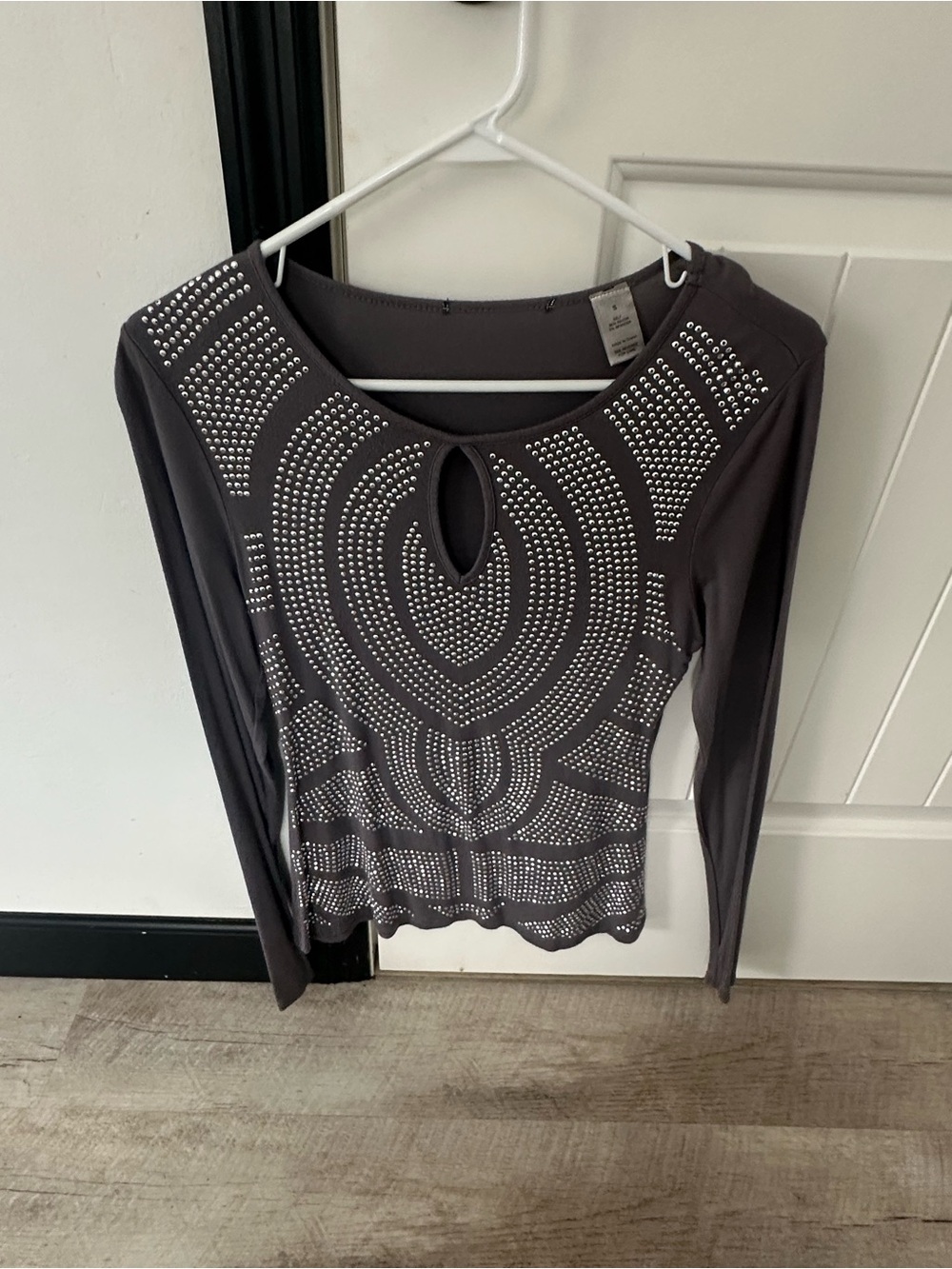 Studded Long-Sleeve Keyhole Top - Gray